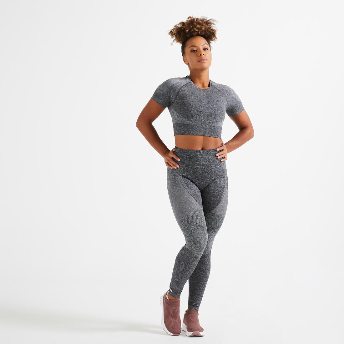 High-Waisted Seamless Fitness Leggings with Phone Pocket