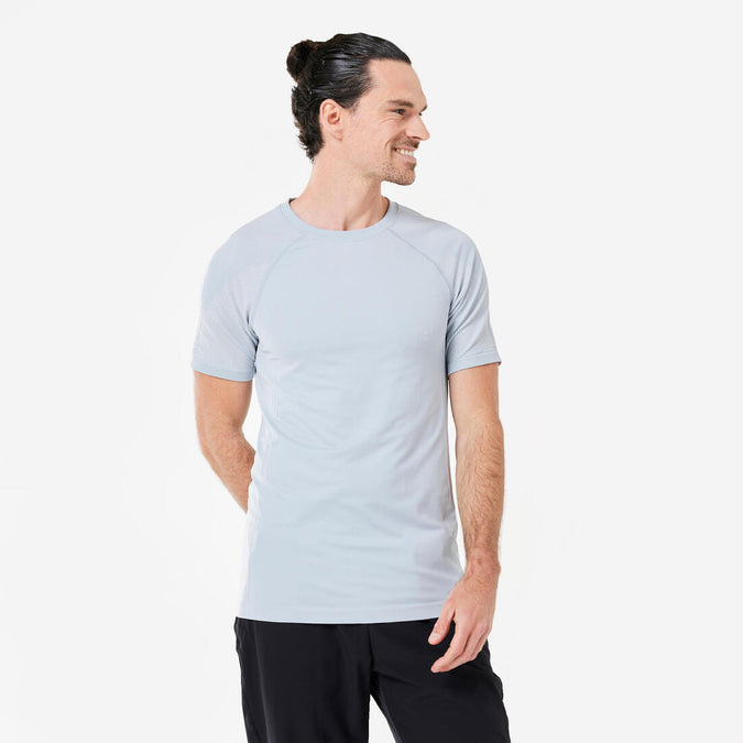 





Men's Seamless Short-Sleeved Dynamic Yoga T-Shirt, photo 1 of 6