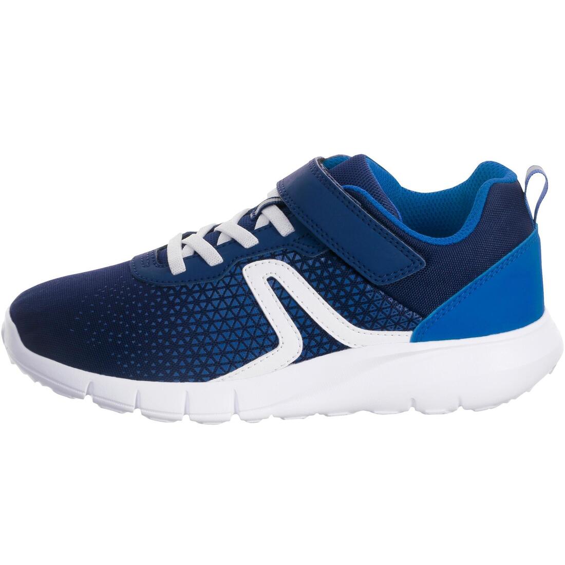 Kids' lightweight and waterproof rip-tab shoes
