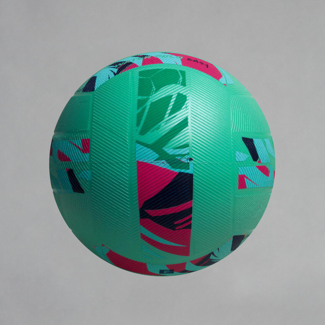 LARGE GRIP POOL BALL