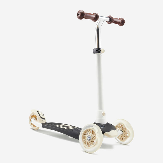 





Kids' folding 3-wheeled light-up scooter, photo 1 of 13