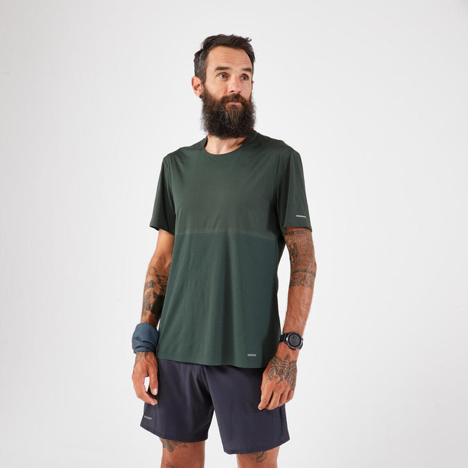 





KIPRUN Run 900 Ultra Men's Long Distance Running T-shirt - Dark Grey Green, photo 1 of 6