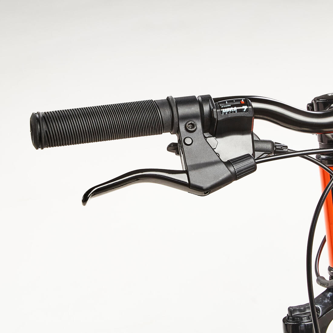 Kids' 26-inch lightweight aluminium mountain bike
